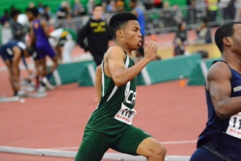 Vinson Logan Breaks The 300m School Record