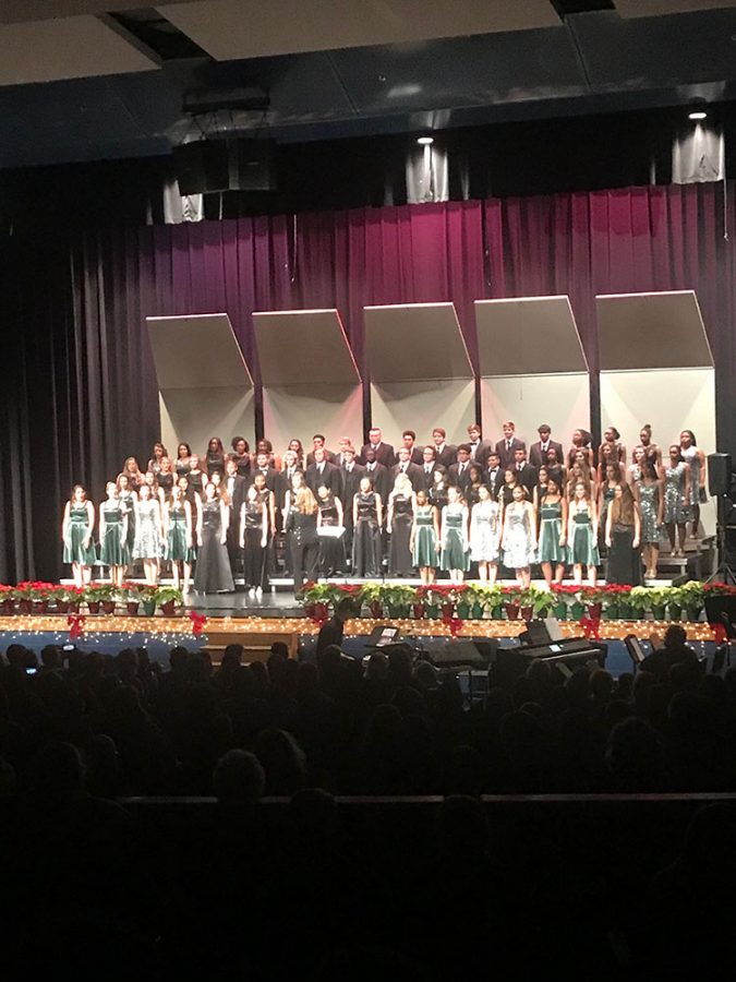 Chorus Christmas Concert Welcomes Alumni And Staff To The Stage