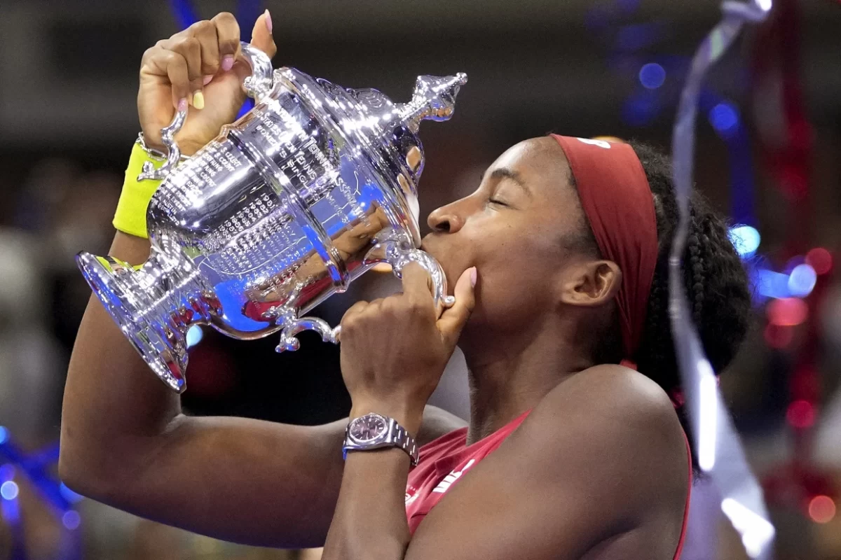 Coco Gauff, of the United States, kisses the championship trophy after defeating Aryna Sabalenka, of Belarus, in the womens singles final of the U.S. Open tennis championships, Saturday in New York.Frank Franklin II / AP